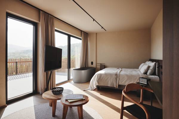 Luxury View (April-Oktober)