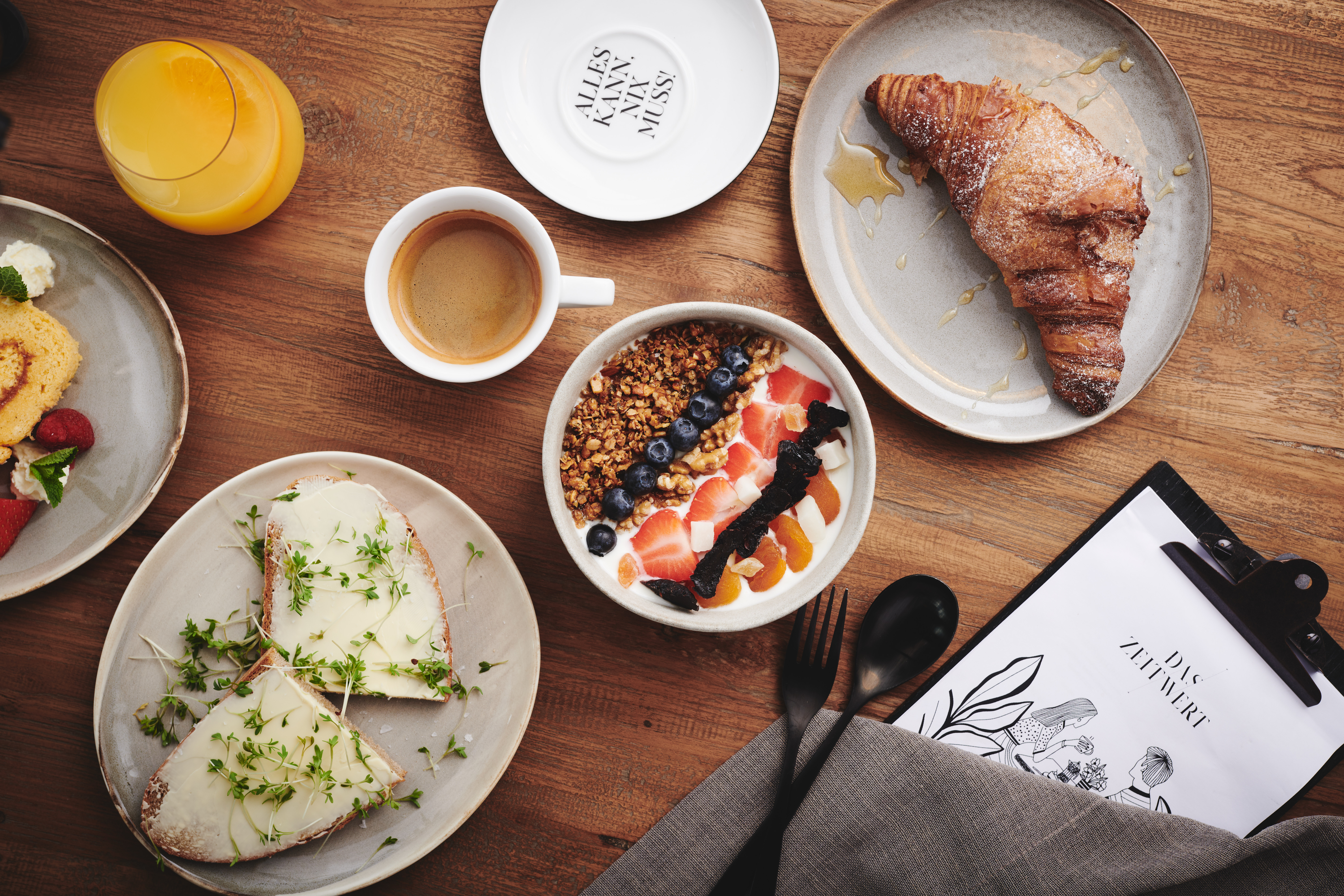 BRUNCH