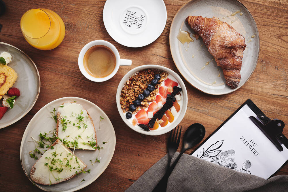 BRUNCH